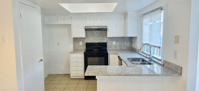 713 Via Avenida, Mesquite, TX 75150