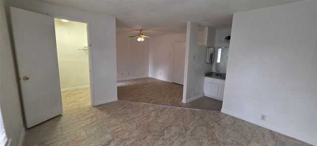 713 Via Avenida, Mesquite, TX 75150