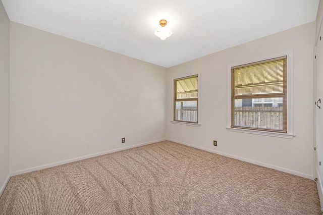 1381 54th St, Sacramento, CA 95819