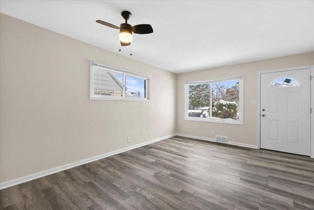 4655 N 20th STREET, Milwaukee, WI 53209