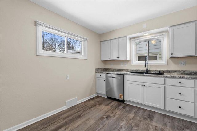 4655 N 20th STREET, Milwaukee, WI 53209