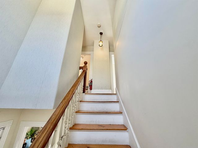 46 Hough Street, Dover, NH 03820