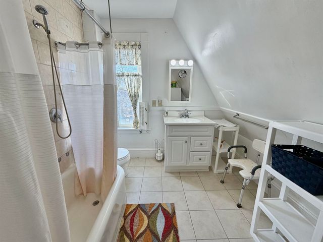 46 Hough Street, Dover, NH 03820