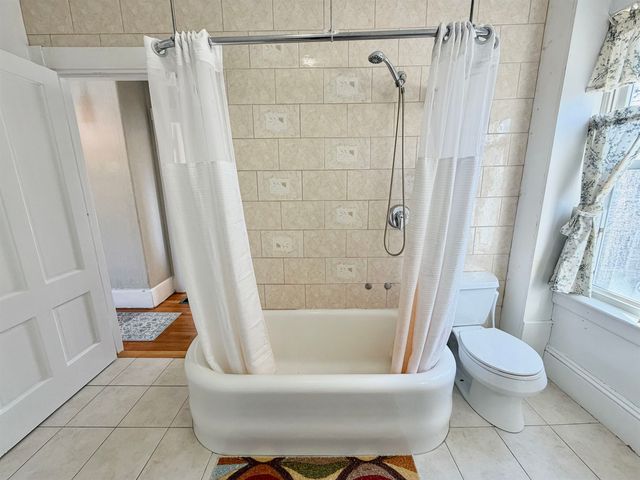 46 Hough Street, Dover, NH 03820