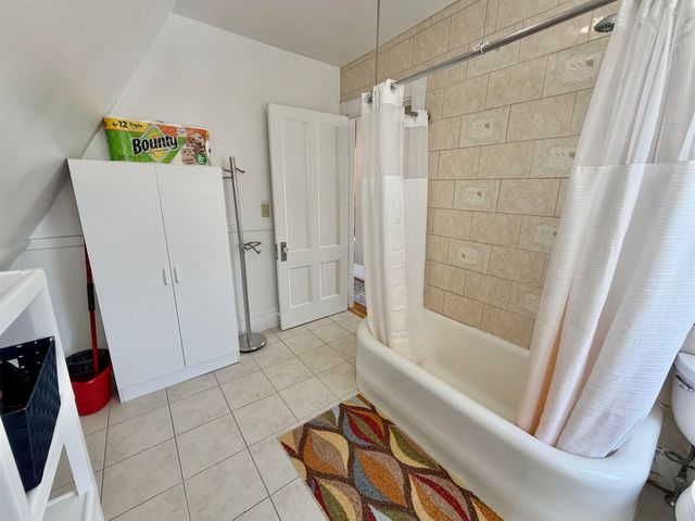 46 Hough Street, Dover, NH 03820