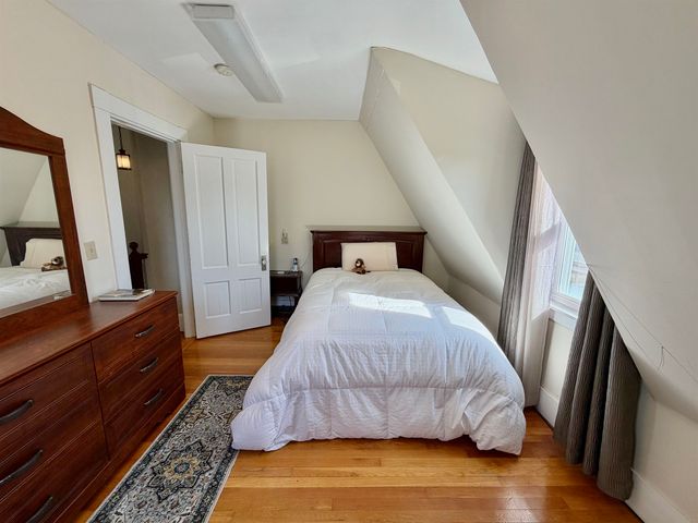 46 Hough Street, Dover, NH 03820