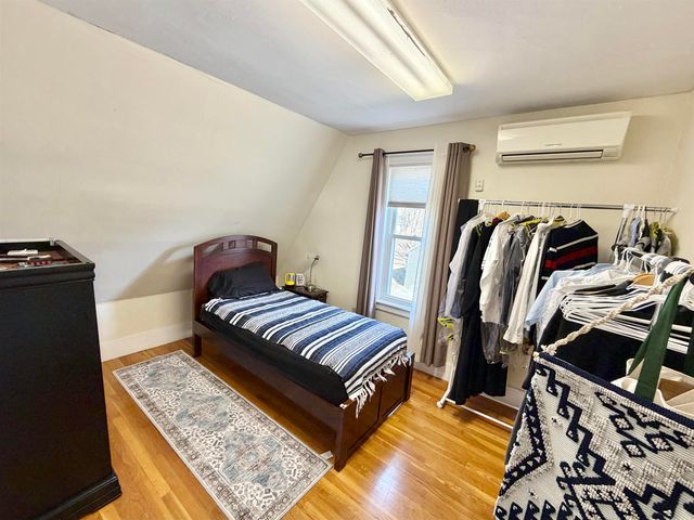 46 Hough Street, Dover, NH 03820