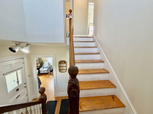 46 Hough Street, Dover, NH 03820