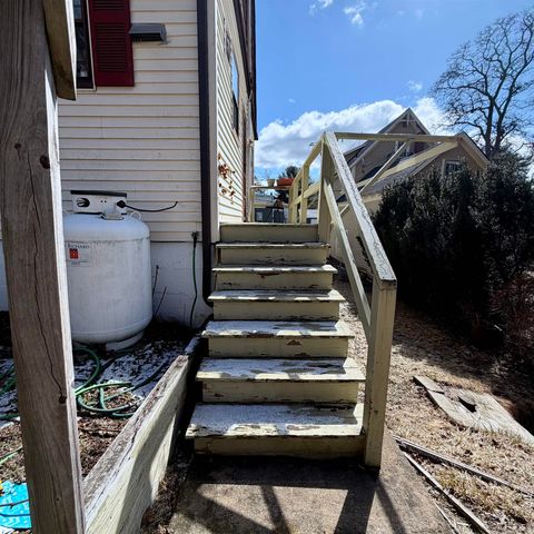 46 Hough Street, Dover, NH 03820