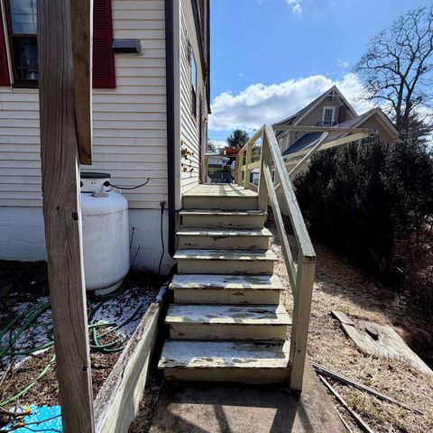 46 Hough Street, Dover, NH 03820