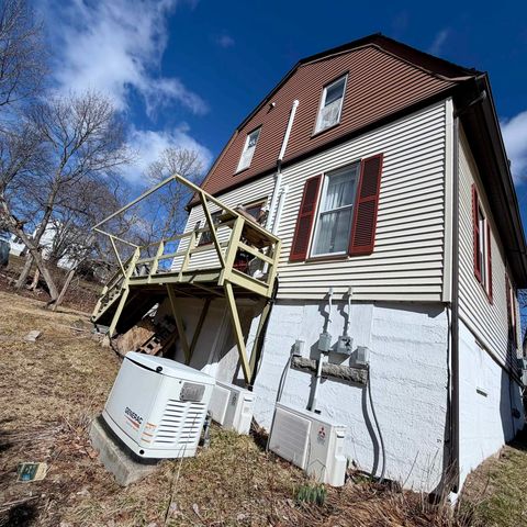 46 Hough Street, Dover, NH 03820