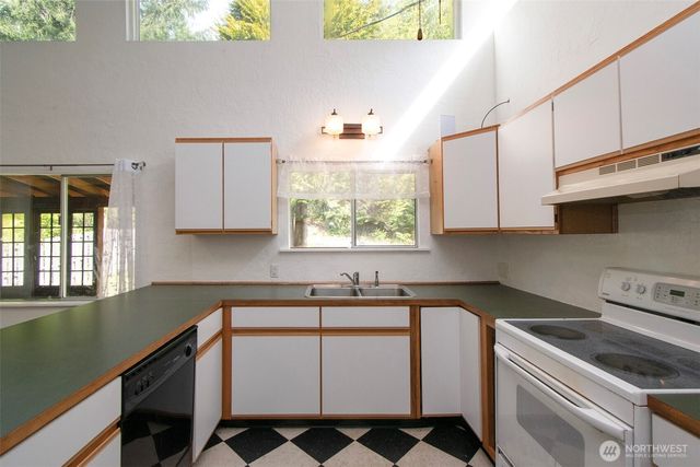 834 Little River, Port Angeles, WA 98363