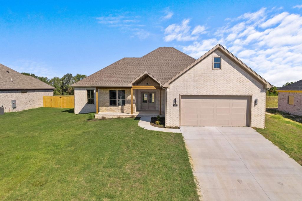 233 Michelle Drive, Beebe, AR 72012