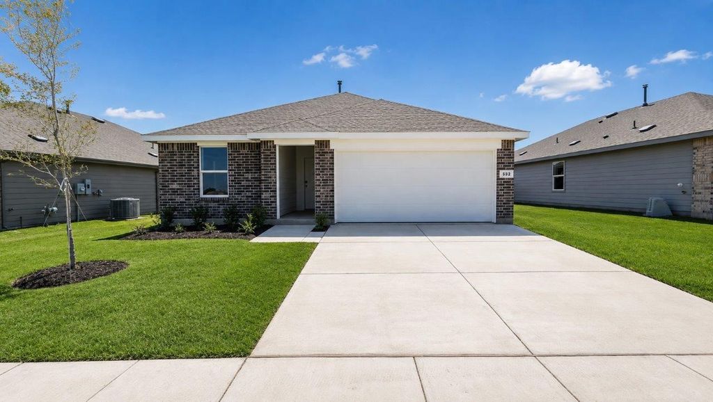 532 BABBLING BROOK Drive, Denton, TX 76259