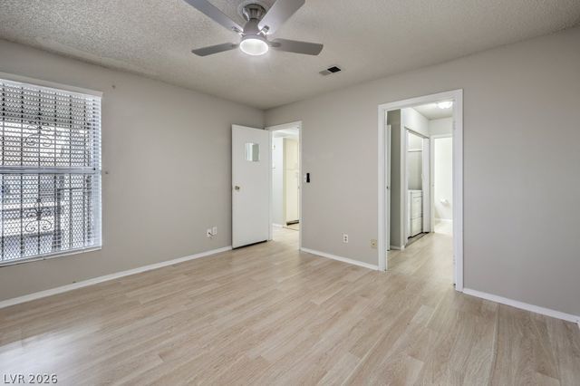 2981 Country Manor Lane 122, Las Vegas, NV 89115