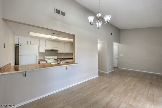 2981 Country Manor Lane 122, Las Vegas, NV 89115