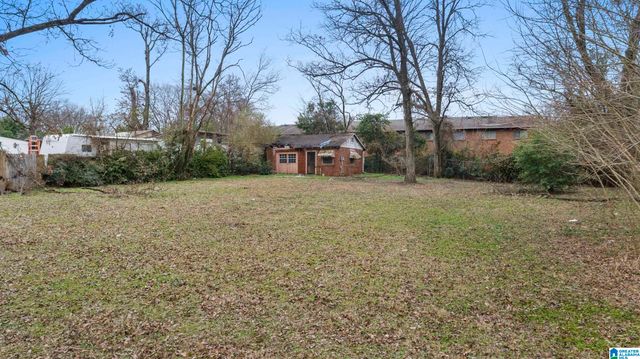 2423 LEE AVENUE SW, Birmingham, AL 35211