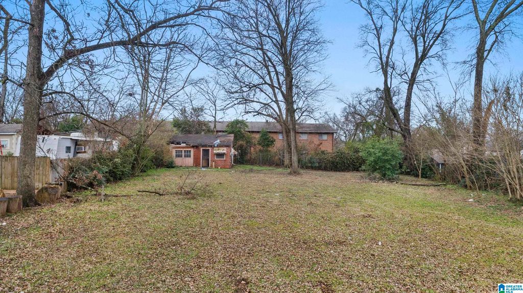 2423 LEE AVENUE SW, Birmingham, AL 35211