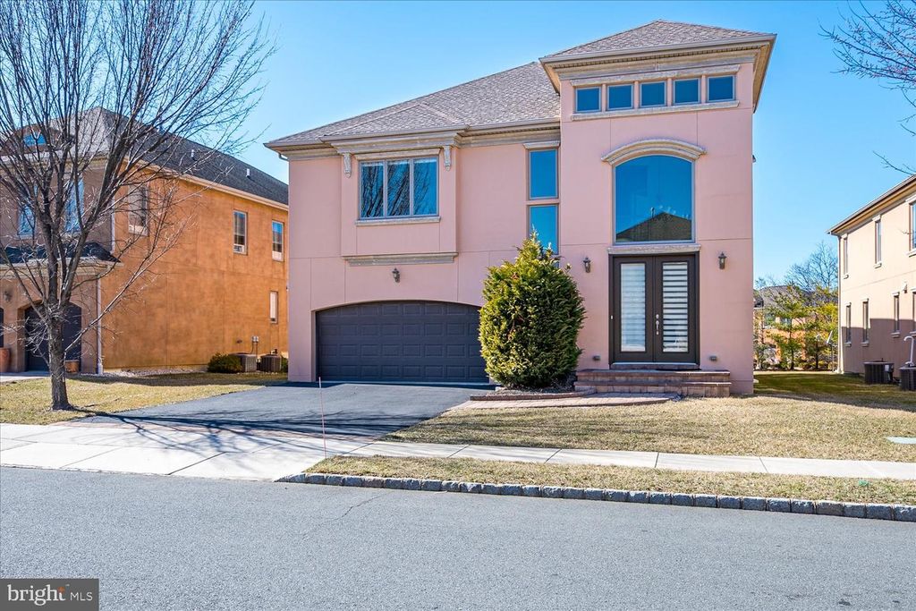 86 DAVINCI DRIVE, Monmouth Junction, NJ 08852