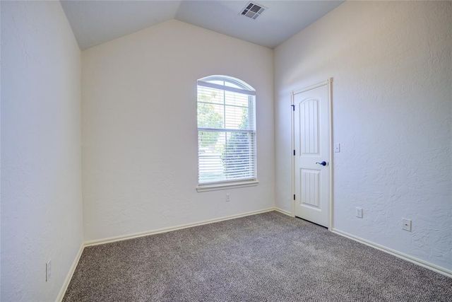 1800 NE 32nd Street, Moore, OK 73160