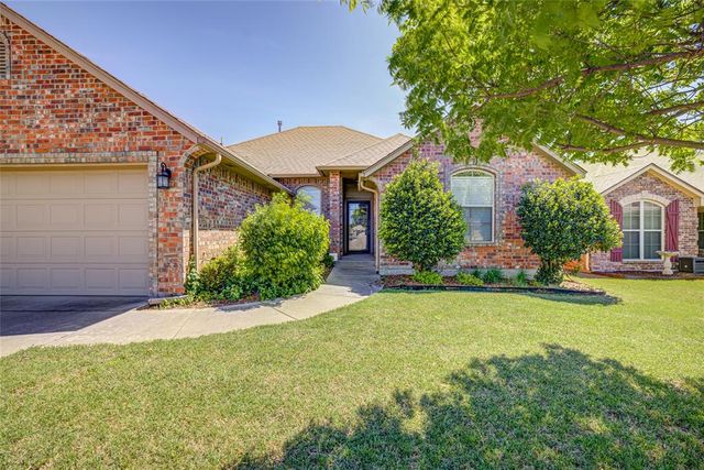 1800 NE 32nd Street, Moore, OK 73160