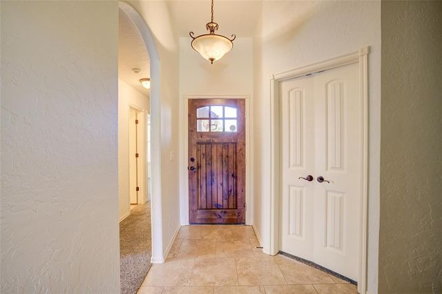 1800 NE 32nd Street, Moore, OK 73160