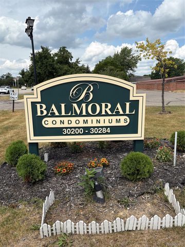30200 Southfield Road, Southfield, MI 48076