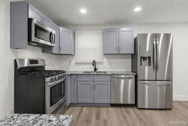 11366 Vaughan Street, Detroit, MI 48228