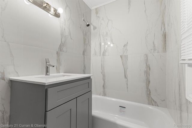 11366 Vaughan Street, Detroit, MI 48228