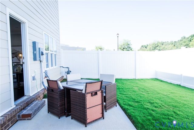 8120 Carriage Bend Ln, Henrico, VA 23294