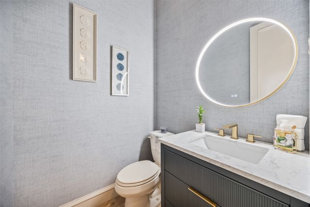 125 Manor Drive, Heath, TX 75032