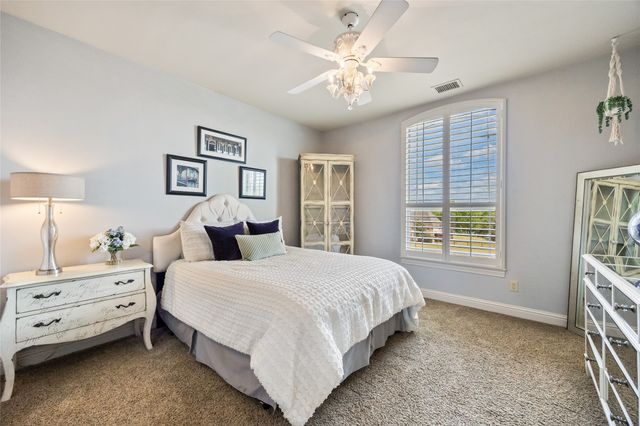 125 Manor Drive, Heath, TX 75032