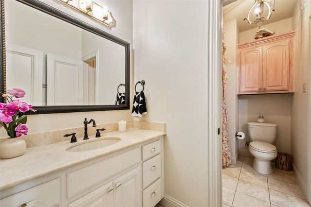 125 Manor Drive, Heath, TX 75032