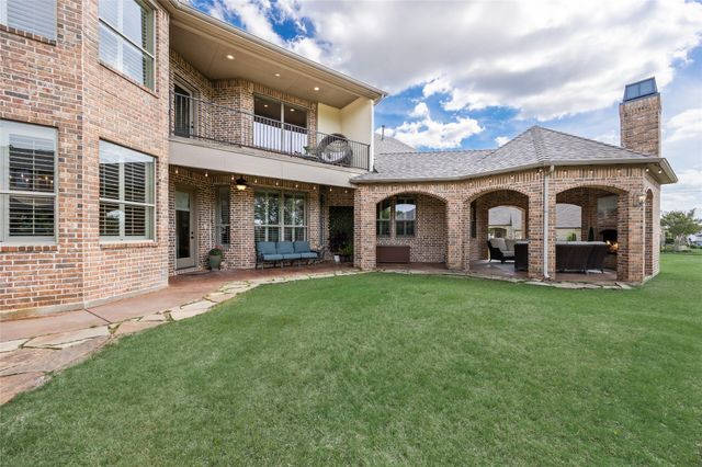 125 Manor Drive, Heath, TX 75032