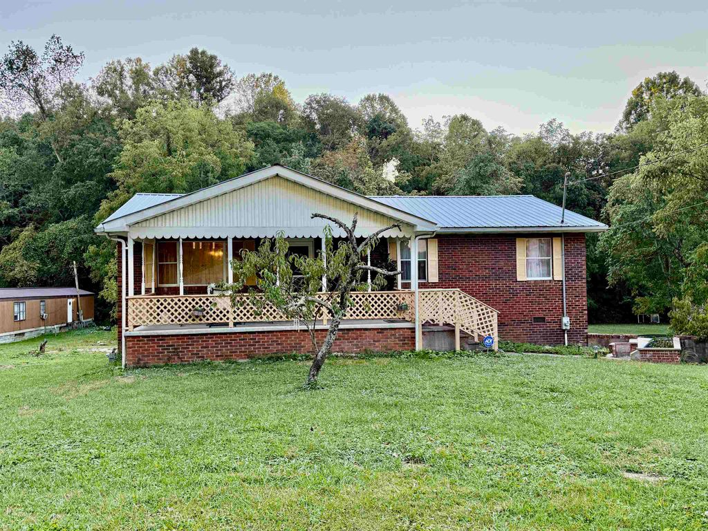 4739 Darnell Road, Huntington, WV 25705