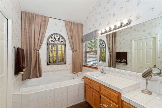 160 Birchwood, Lake Arrowhead, CA 92352