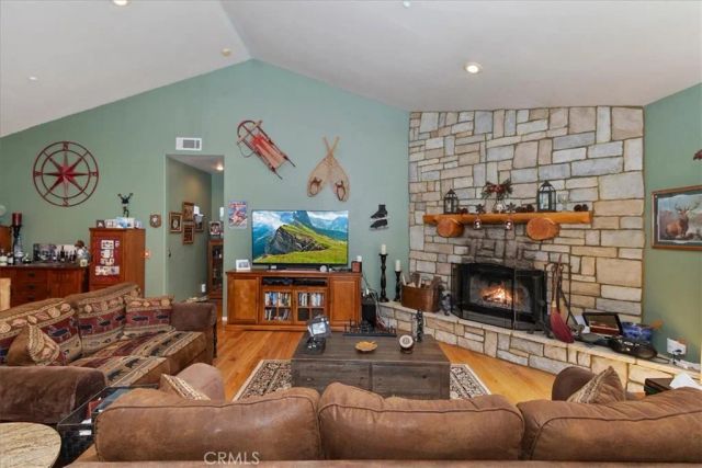 160 Birchwood, Lake Arrowhead, CA 92352