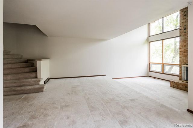 7118 Pebble Park Drive, West Bloomfield, MI 48322