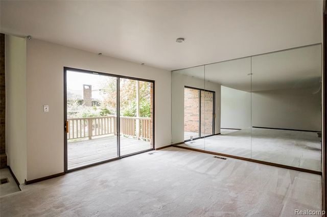 7118 Pebble Park Drive, West Bloomfield, MI 48322