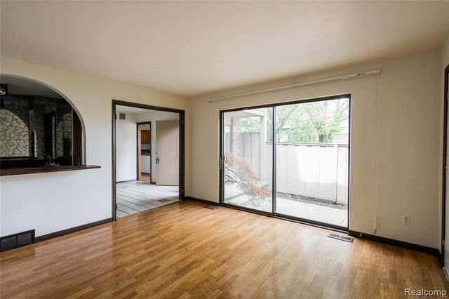 7118 Pebble Park Drive, West Bloomfield, MI 48322