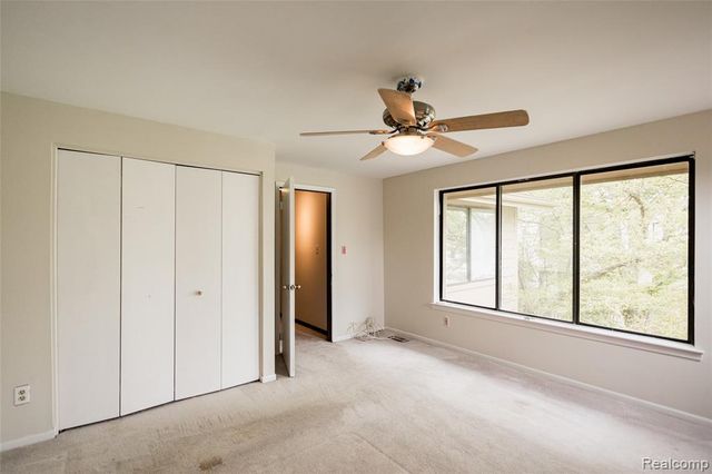 7118 Pebble Park Drive, West Bloomfield, MI 48322