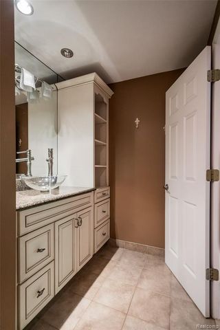 7118 Pebble Park Drive, West Bloomfield, MI 48322