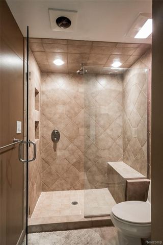 7118 Pebble Park Drive, West Bloomfield, MI 48322