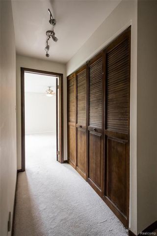 7118 Pebble Park Drive, West Bloomfield, MI 48322