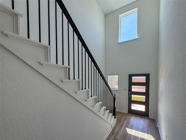 219 Mad Pupper DR, Buda, TX 78610