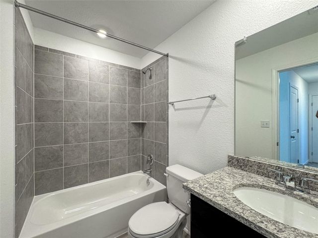 219 Mad Pupper DR, Buda, TX 78610