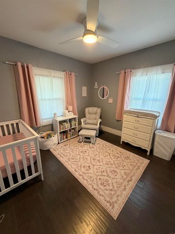 921 Leavitt Street, Waterloo, IA 50702