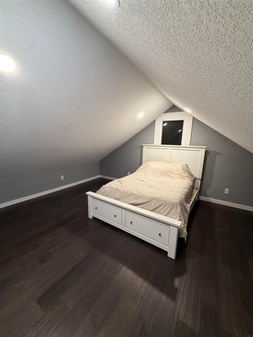 921 Leavitt Street, Waterloo, IA 50702