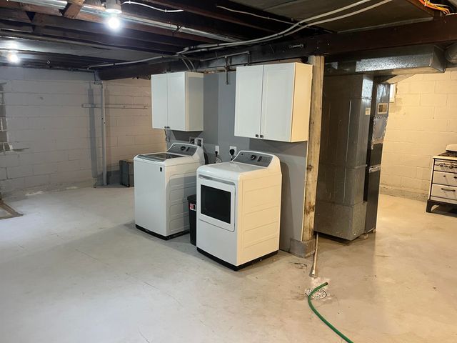 921 Leavitt Street, Waterloo, IA 50702