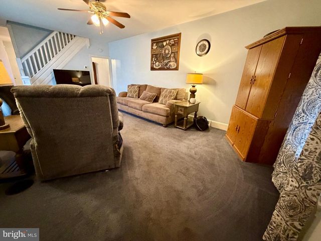 172 W RIDGE, Linwood, PA 19061